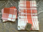 VINTAGE BEAUTIFUL RECTANGLE LINEN TABLECLOTH WITH 6 NAPKINS
