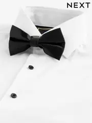 White Textured/Black Bow Tie Slim Fit Single Cuff Shirt And Bow Tie Pack (628023) | $66