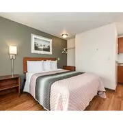 HomeTowne Studios by Red Roof Fresno - West