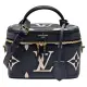 【Louis Vuitton 路易威登】M45780經典VANITY PM系列Empreinte雙色牛皮手提/斜背化妝包(黑/米)