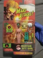 Vntg 1996 Mars Attacks Martian spy girl with firing freeze ray blaster sealed.