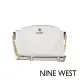 【NINE WEST】SIERA 弧型斜背包-LOGO白(540969)