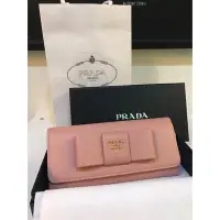 在飛比找蝦皮購物優惠-Prada 蝴蝶結 裸粉色 長夾