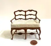 BESPAQ DOLLHOUSE MINIATURE BEIGE FABRIC SETTEE NEW WALNUT FINISH 6215 NWN