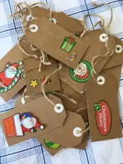 RETRO Gift Tags 50 with RUSTIC String ON - Christmas