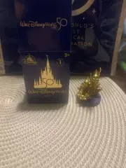 Walt Disney World 50th Anniversary Fab 50 Series 1 Gold Figure : Dory