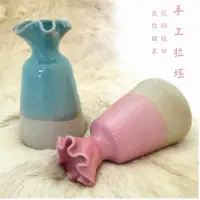 在飛比找momo購物網優惠-【原藝坊】手工拉坏陶瓷馬卡龍款小花瓶 兩個一組(粉紅 粉綠)