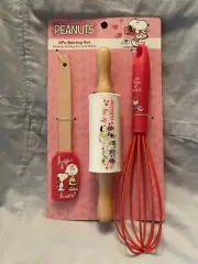 NEW Peanuts Gang 3 pc Baking Set Spatula Whisk Rolling Pin - Valentine’s Day