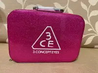 在飛比找Yahoo!奇摩拍賣優惠-《瓶子控》全新 韓款化妝盒 3CE化妝箱 晶亮粉款式 大盒 