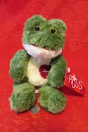 Russ Love Pals Small Plush Frog With Heart Love 8" Green NWT