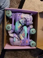 Roller Skates for Kids Girls, 4 Size Adjustable Quad Skate with Light up Wheels