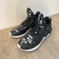 在飛比找蝦皮購物優惠-Adidas Tubular Runner 球鞋