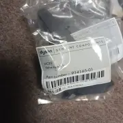 GENUINE DYSON DC25 VACUUM CHANGE OVER VALVE HATCH - 914165-01 NEW