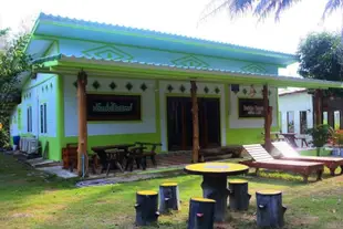 Baan Father Homestay