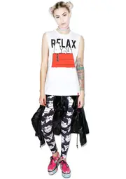 [Married to the Mob] Snoopy Relax Muscle Tee