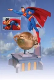 DC Direct Superman Deluxe 14" Statue with Damaged Motorized Base NEW 572/1500