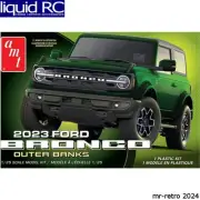 AMT 1345M 1/25 2023 Ford Bronco Outer Banks Plastic Model Kit