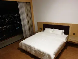 古晋市中心的3臥室公寓 - 1400平方公尺/2間專用衛浴Best Living Homestay@Imperial Suites Kch city view