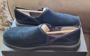 Mens UGG Slippers - Size 13 - Black - Kick It - Slip Ons