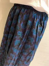 在飛比找Yahoo!奇摩拍賣優惠-Anna sui*uniqlo花花黑色長裙s號