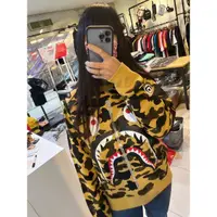 在飛比找蝦皮購物優惠-xsPC A bathing ape bape 黃迷彩鯊魚衛