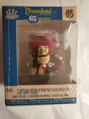 FUNKO Pop Minis Disneyland Resort 65th Anniversary - Captain Hook at Peter Pan's