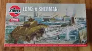 Airfix A03301V Landing Craft (LCM3) & Sherman Tank 1:76 Plastic Model Kit NEW