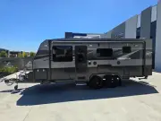 2025 CADILLAC RV 216 BUNKHOUSE FAMILY TRIPLE BUNK 200AH LITHIUM 630W SOLAR