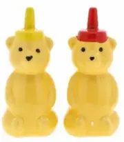 2 pc SET OF CERAMIC SALT & PEPPER SHAKERS, HONEY BEARS