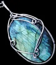ArcAlchemistOne Flashy Faceted Labradorite Spectrolite Moonstone Elven Elvish
