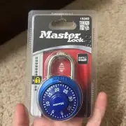 master lock combination padlock 1528D