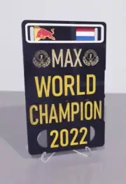 2022 MAX VERSTAPPEN RED BULL RACING F1 CHAMPIONSHIP WINNING PIT BOARD (SMALL)