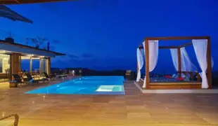 波普特海灘的3臥室 - 1000平方公尺/6間專用衛浴3 Bedroom Sea Blue Villa - 5 Star with Staff