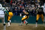 Quarterback Terry Bradshaw Pittsburgh Steelers drops back to pass- 1974 Photo 4