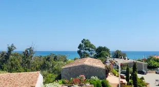 Appartement vue mer, riviere et montagnes