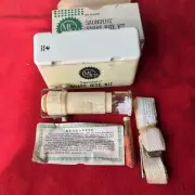 VINTAGE SAUNDERS SNAKE BITE KIT - NEW (k24)