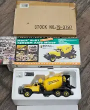 FIRST GEAR WORLD OF CONCRETE 1/34 SCALE MACK B-61 TANDEM AXLE MIXER 1ST RARE NIB