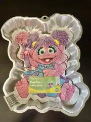 NEW Wilton Abby Cadabby Sesame Street 2105-4444 Cake Pan & Insert Collectible