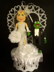 KERMIT the Frog in black Tux & Miss Piggy Wedding Cake Topper FUNNY The MUPPET S