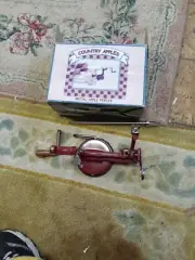 Country Apples Metal Apple Peeler