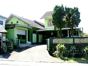 巴尤穆爾蒂家庭旅館Bayu Murti Homestay