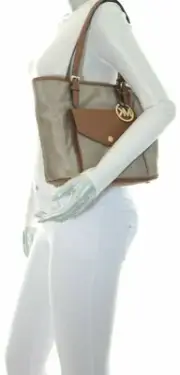 Michael Kors Jet Set Item Medium Nylon Multifunction Pocket Tote Bag Dust