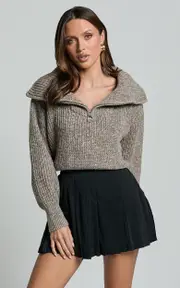 Ace Jumper - Chunky Quarter Zip Knit Jumper in Taupe