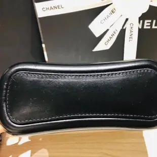 CHANEL 小號牛皮金銀鍊流浪包