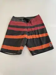 NEW VOLCOM MENS 28 BOARDSHORTS SHORTS Swimsuit Red Rare Striped Vintage Look New