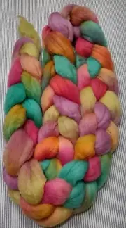 USA Hand Dyed Painted Med Wool Combed Top Roving Spinning Felting Macaroons