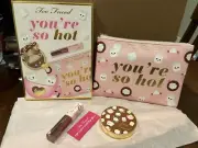 NEW Too Faced You’re So Hot Exclusive Make Up Bag Bronzer & Plumping Lip Gloss