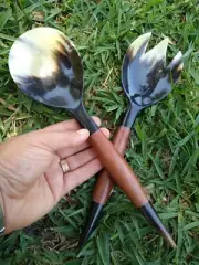 Serving/salad spoon set - Artesanal item - Genuine bull horn