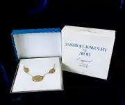 Avon 1981 Fashion Jewelry Engraved Flowers Turtle Gold Tone 16” Necklace Vintage