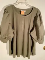 NWT Chico’s Top - Army Green Ribbed Top w/ Smock Puff Sleeve- Size 4 (20/22) XXL